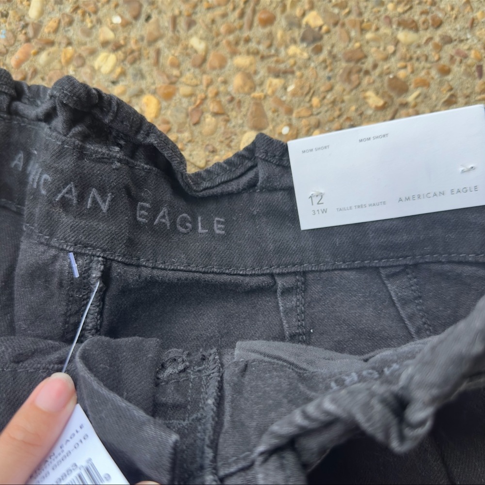 American Eagle Paperbag Demin Mom Shorts Black Jean Tie Front Size 12 31W NWT - Picture 4 of 13